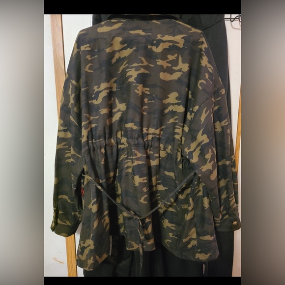 Camo  jacket - Picture 2 of 3